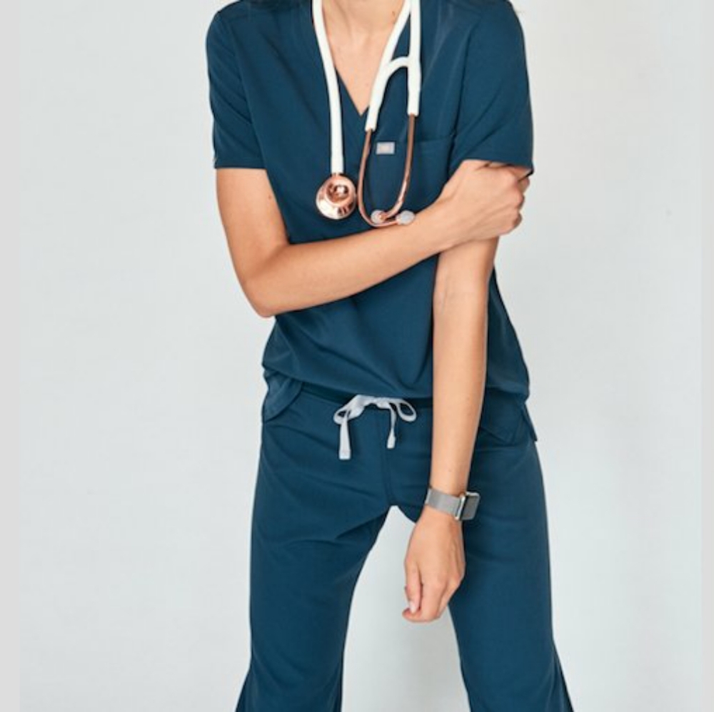 FIGS scrubs Carribean Blue XS